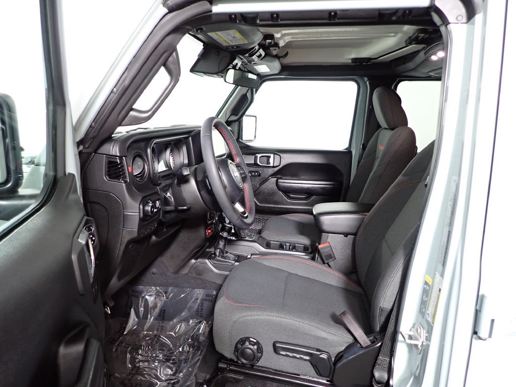 Used 2024 Jeep Wrangler Unlimited Rubicon AWD/4WD image 22
