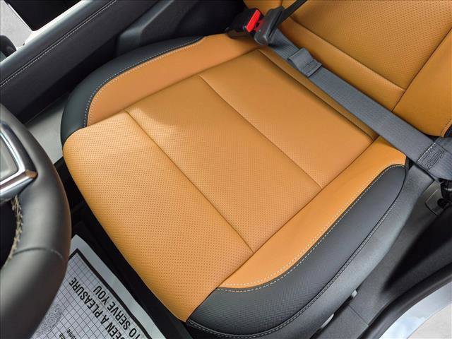 New 2027 Chevrolet Traverse Z71 w/ Enhanced Driving Package AWD/4WD image 4