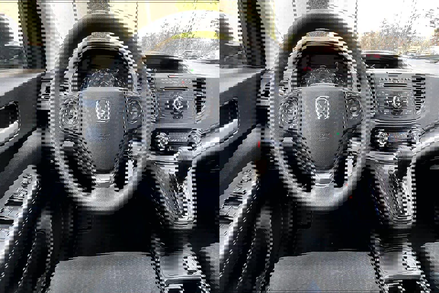 Used 2015 Honda CR-V LX image 6