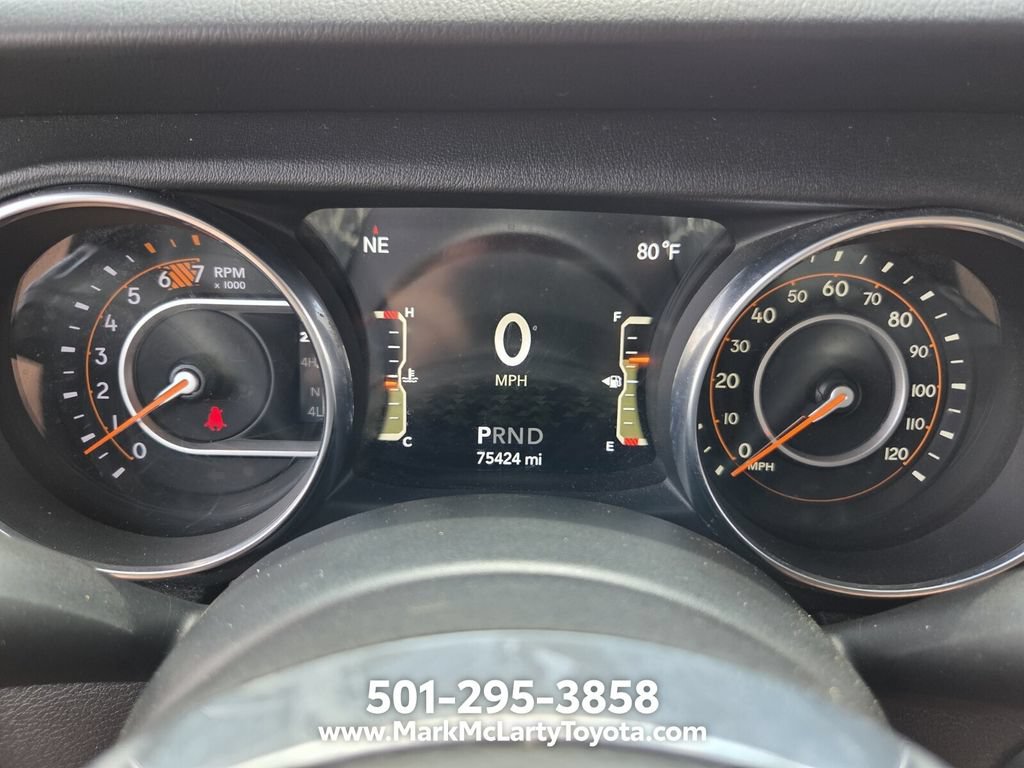 Used 2018 Jeep Wrangler Unlimited Sahara AWD/4WD image 24