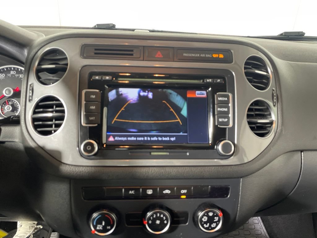 Used 2015 Volkswagen Tiguan S AWD/4WD image 16