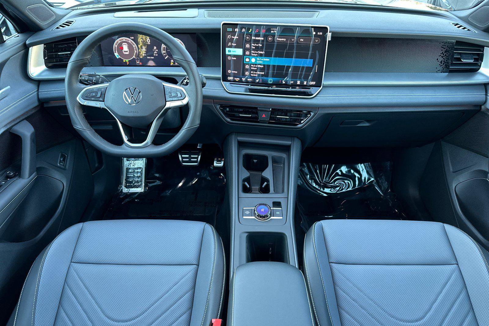 New 2026 Volkswagen Tiguan SE R-Line image 12