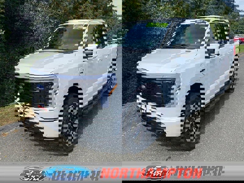 New 2023 Ford F150 Lightning Platinum