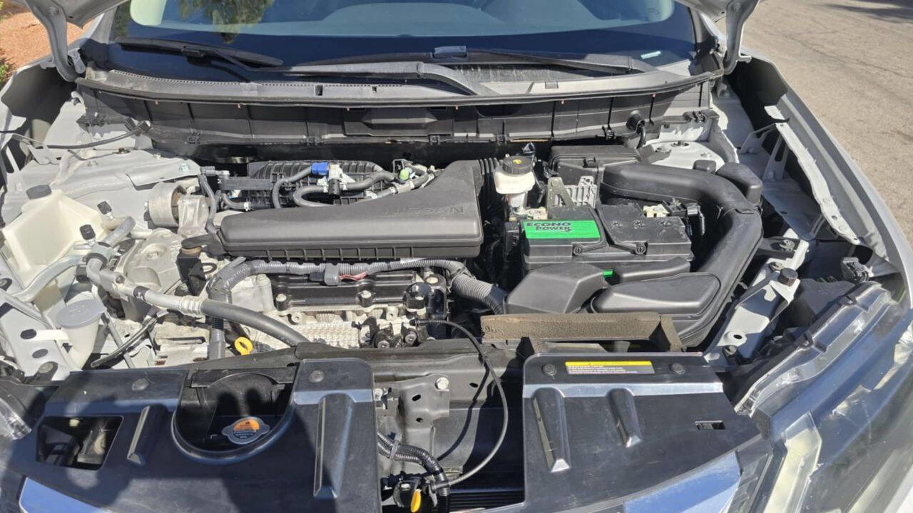 Used 2018 Nissan Rogue SV image 22