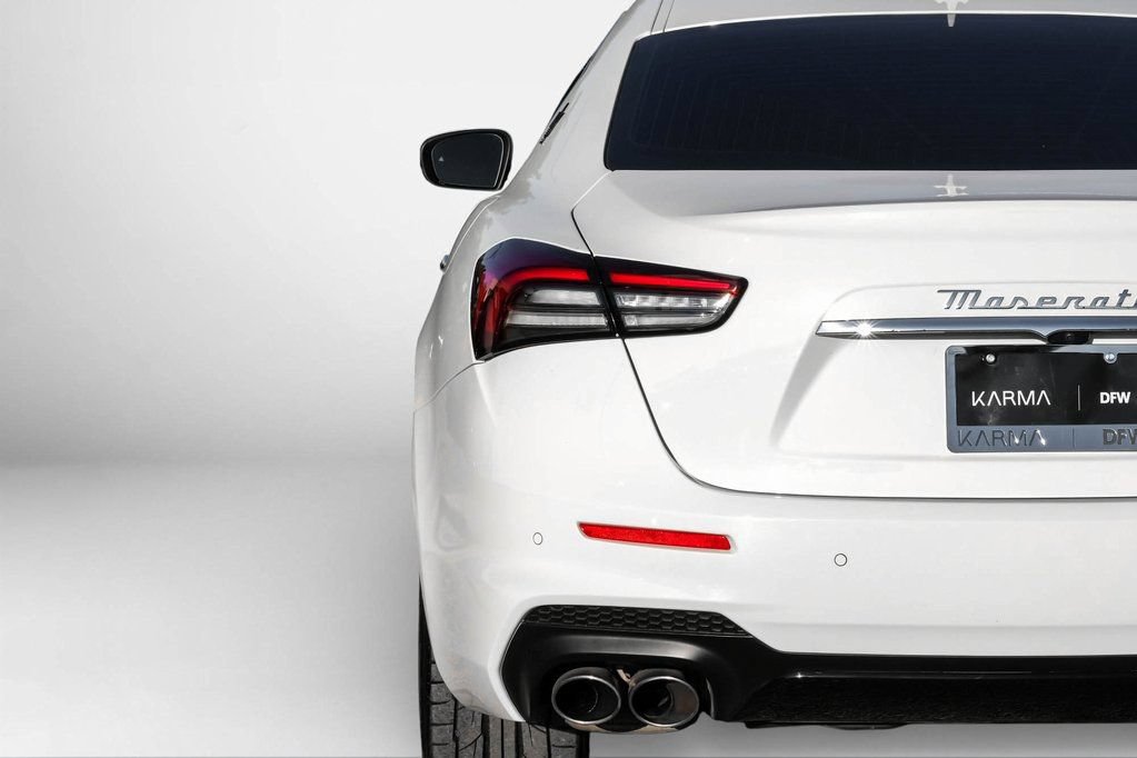 Used 2023 Maserati Ghibli Modena RWD image 44