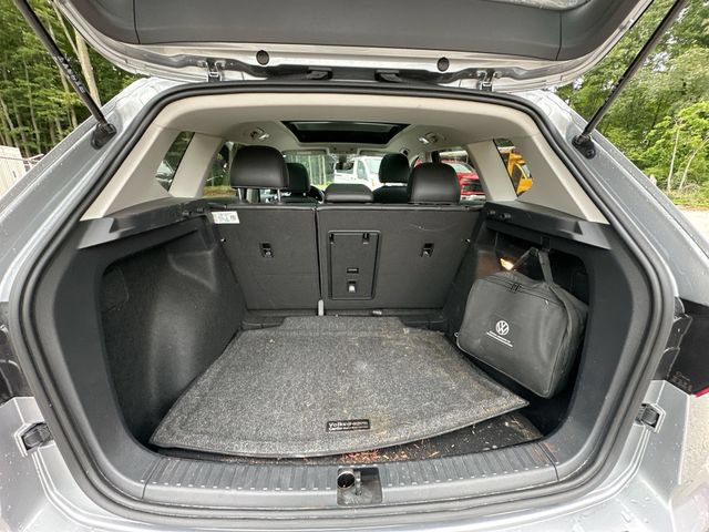 Used 2023 Volkswagen Taos SE w/ Panoramic Sunroof Package FWD image 29