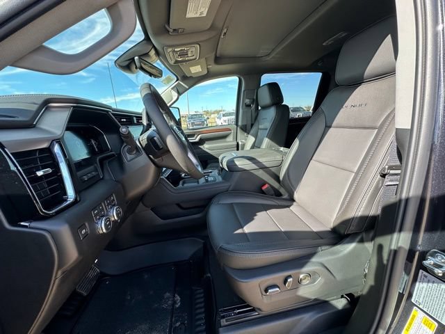 New 2026 GMC Sierra 2500 Denali w/ Denali Reserve Package AWD/4WD image 16