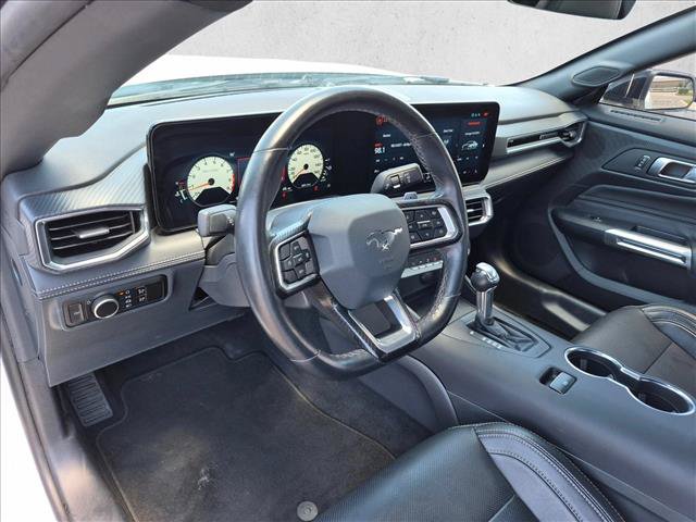 Used 2025 Ford Mustang GT Premium RWD image 10
