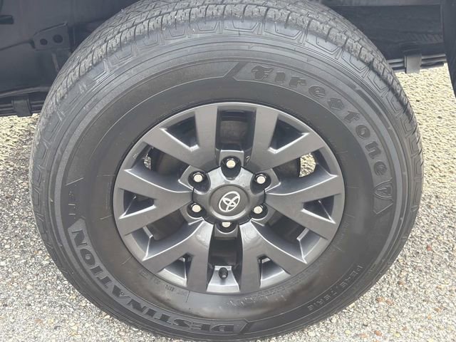 Used 2023 Toyota Tacoma SR5 w/ Technology Package RWD image 18