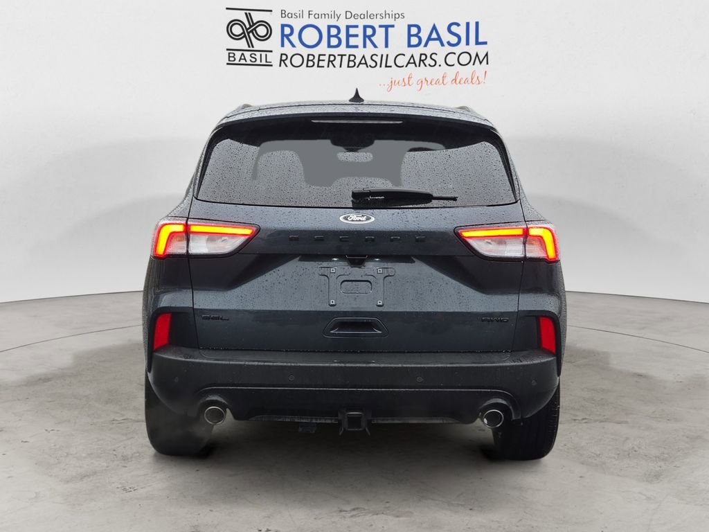 Used 2022 Ford Escape SEL w/ SEL Stealth AWD Package image 4