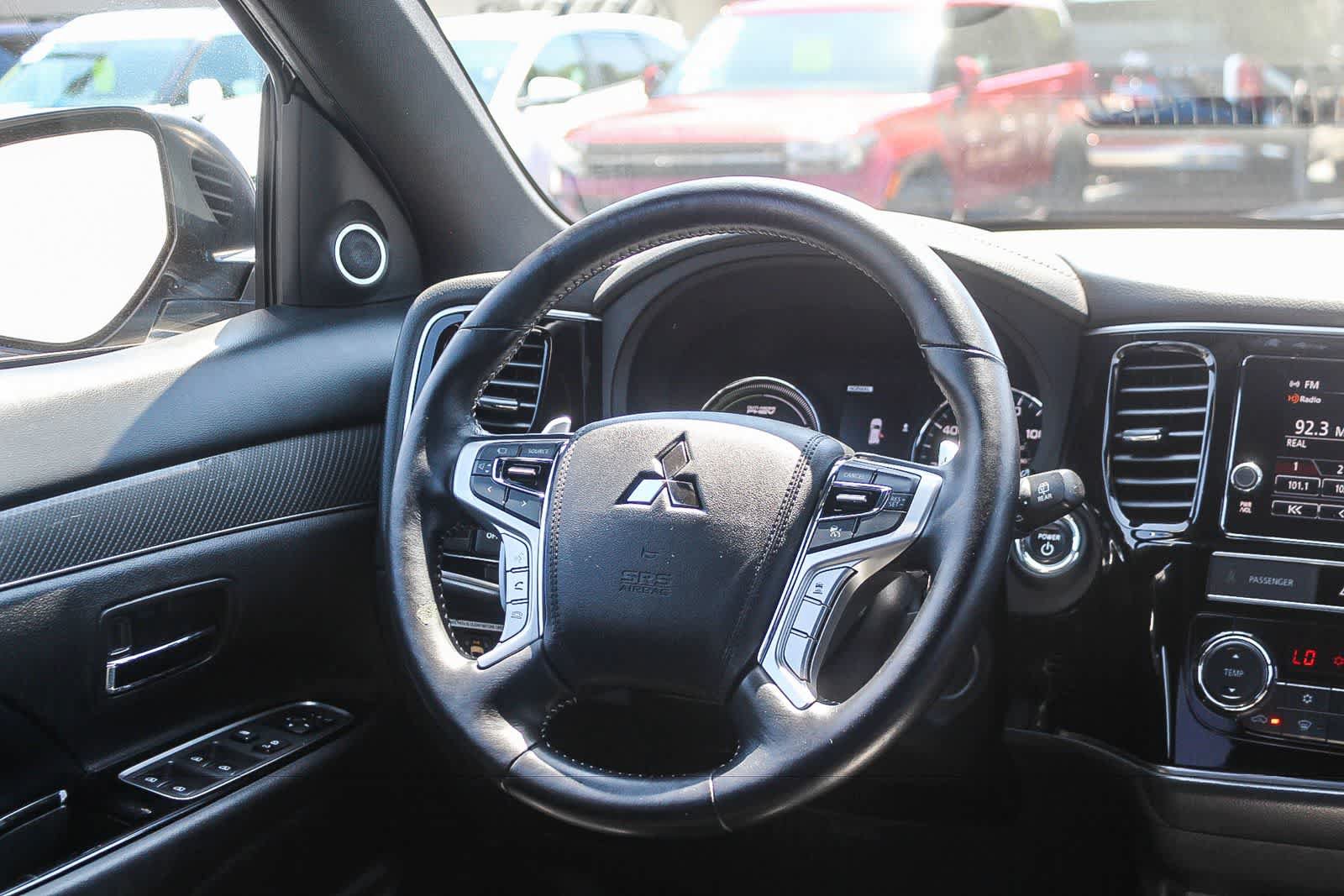 Used 2019 Mitsubishi Outlander GT AWD/4WD image 19