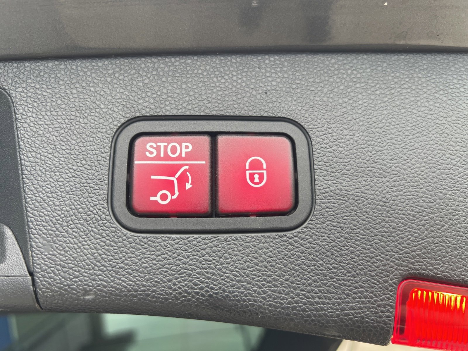 Used 2016 Mercedes-Benz E 63 AMG S-Model w/ Driver Assistance Package image 25