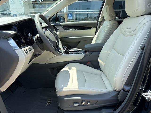 New 2025 Cadillac XT6 Premium Luxury w/ Technology Package image 9
