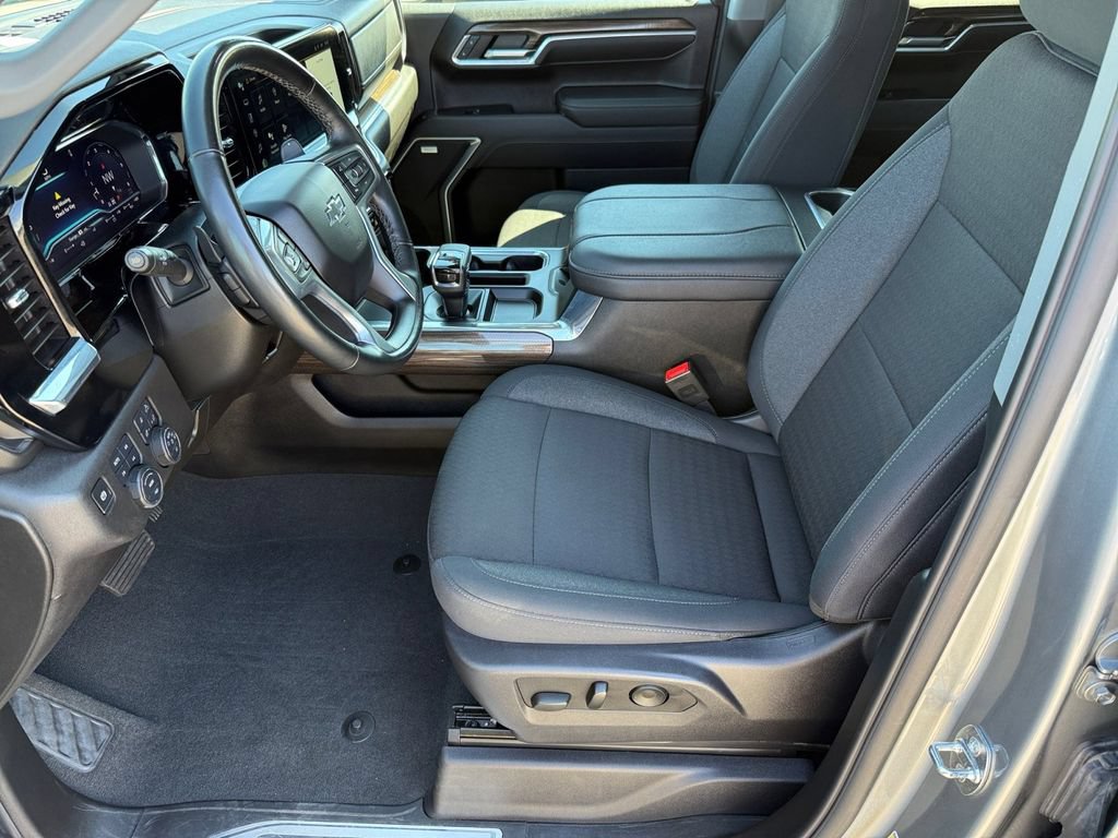 Used 2024 Chevrolet Silverado 1500 RST w/ Convenience Package II AWD/4WD image 10