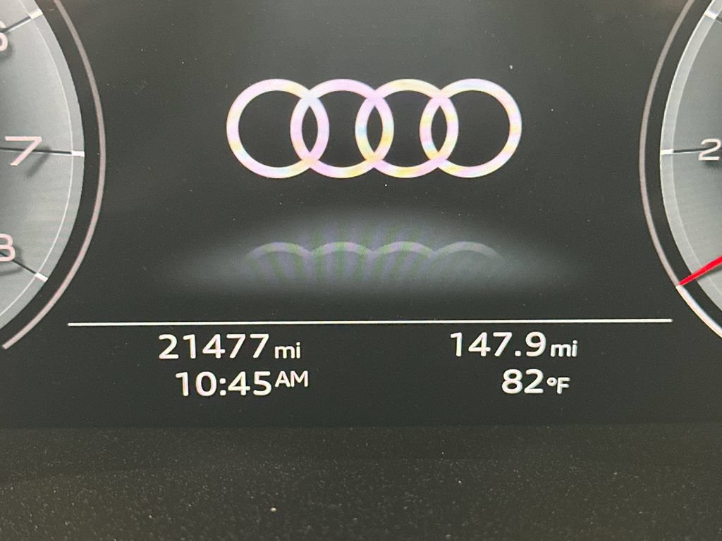 Used 2024 Audi Q8 Prestige w/ Prestige Package AWD/4WD image 4