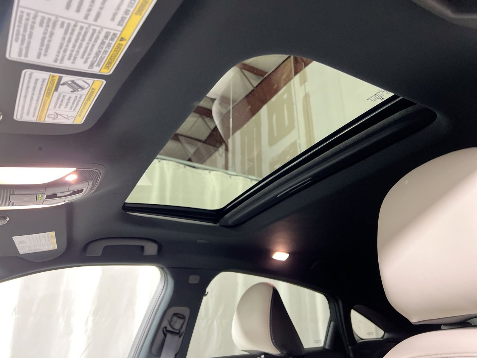 Used 2023 INFINITI QX55 Luxe w/ Accent Package image 25