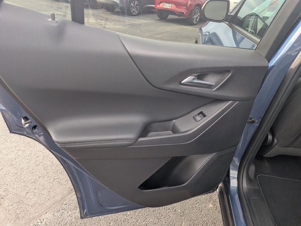 Used 2026 Chevrolet Equinox LT w/ Safety and Technology Package FWD image 14