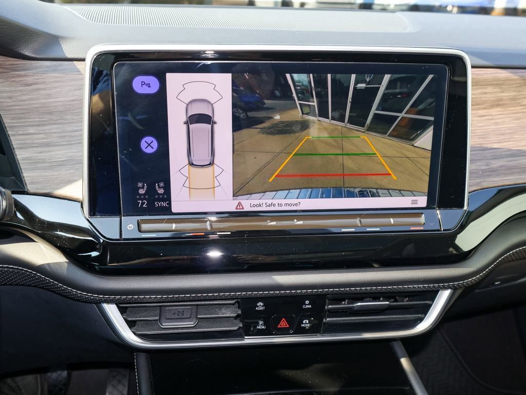 Certified 2024 Volkswagen Atlas SEL image 21