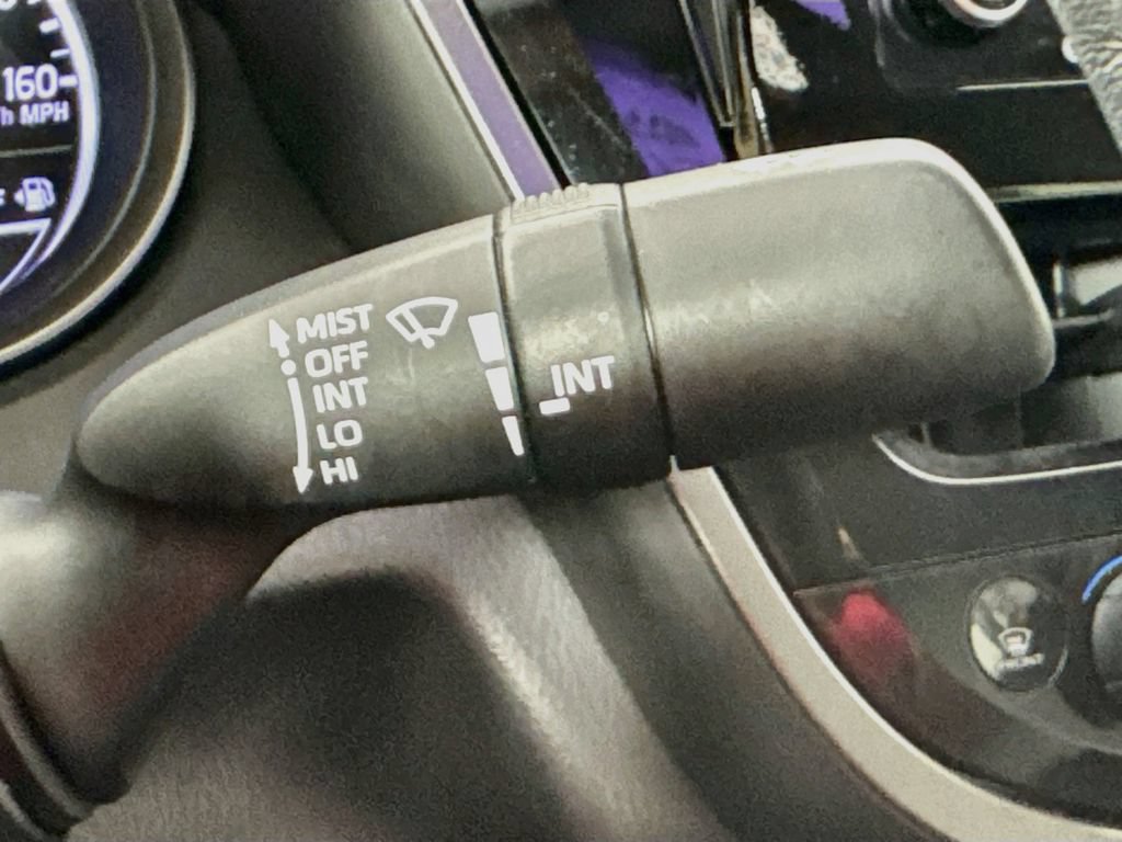 Used 2022 Toyota Camry SE FWD image 13