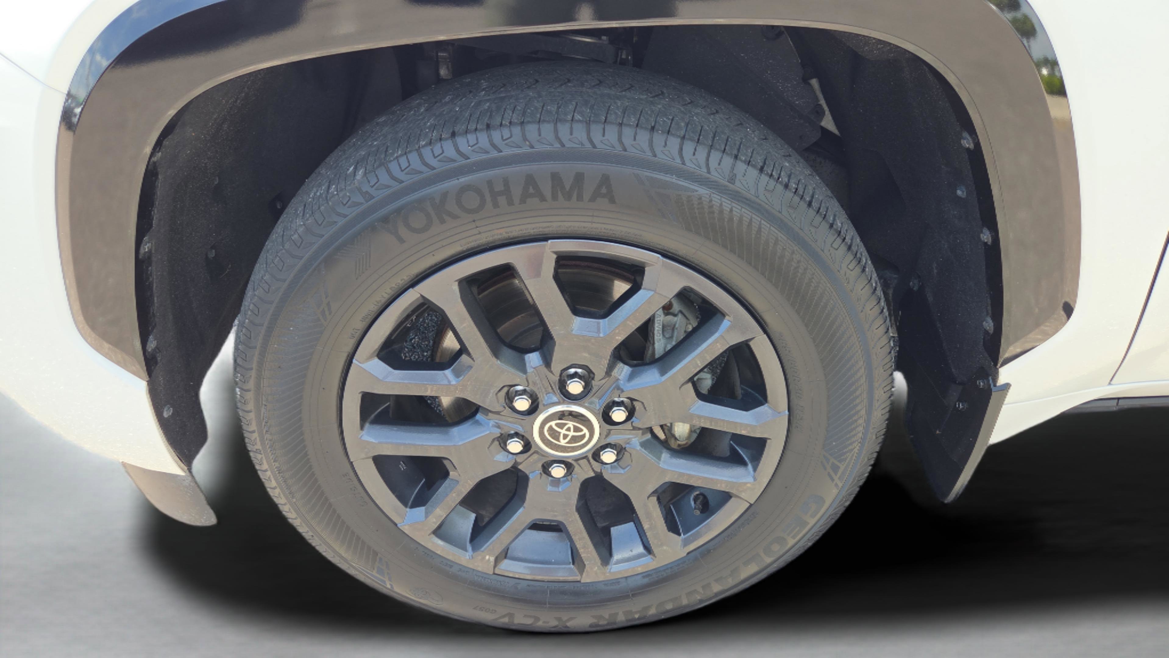 Certified 2023 Toyota Sequoia Platinum image 34