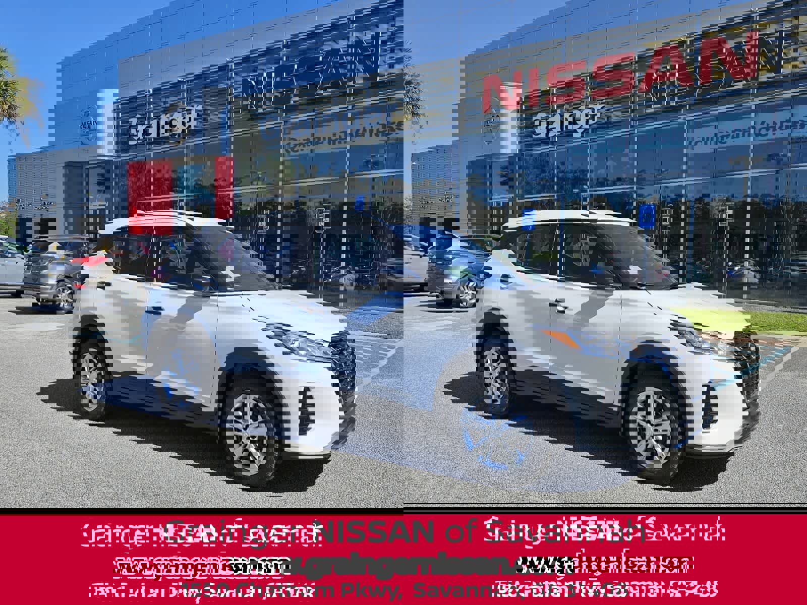 New 2025 Nissan Kicks Play S image 1