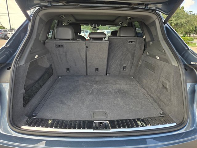 Used 2019 Porsche Cayenne AWD/4WD image 6