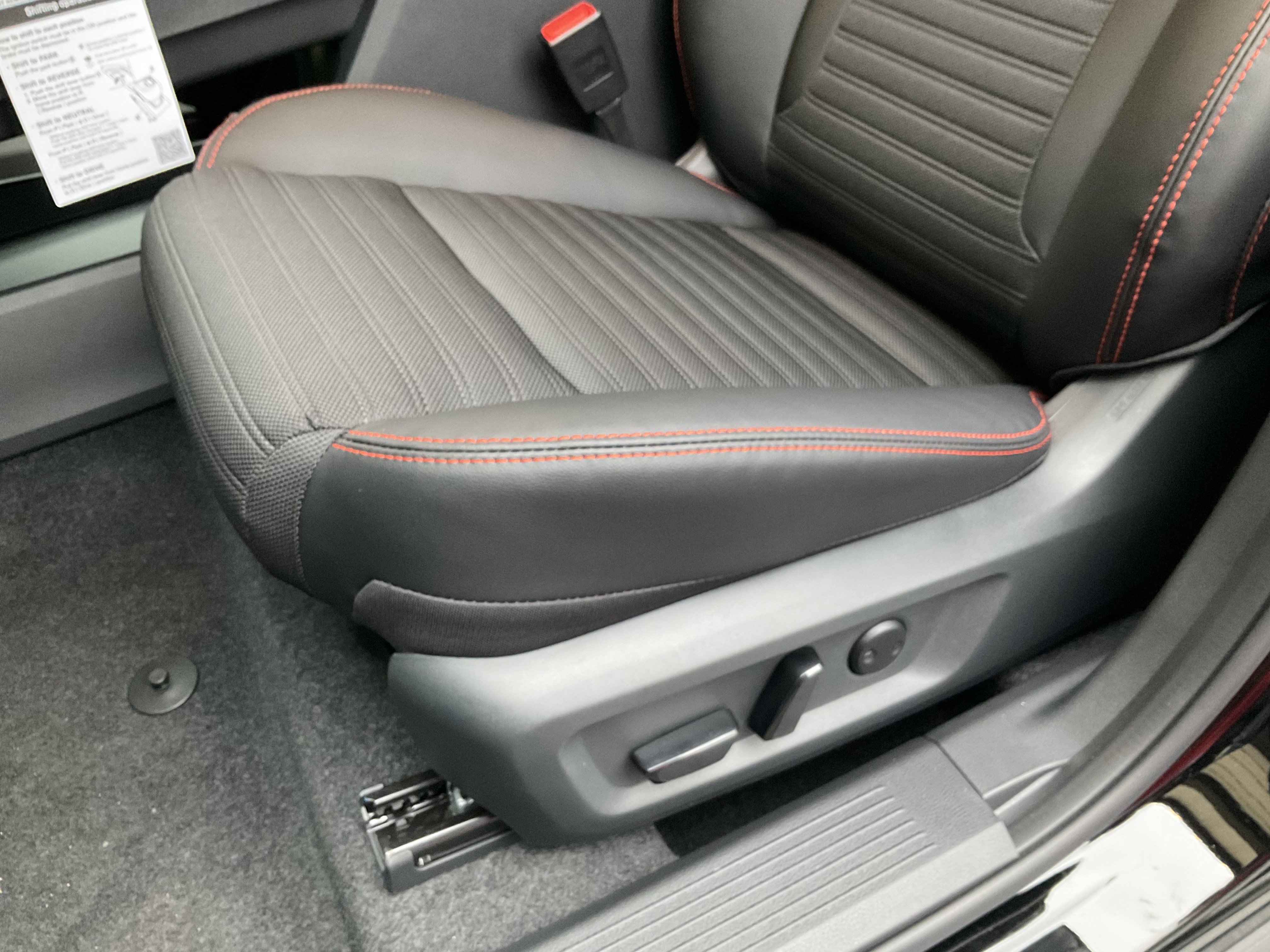 Used 2026 Nissan Rogue SV image 30