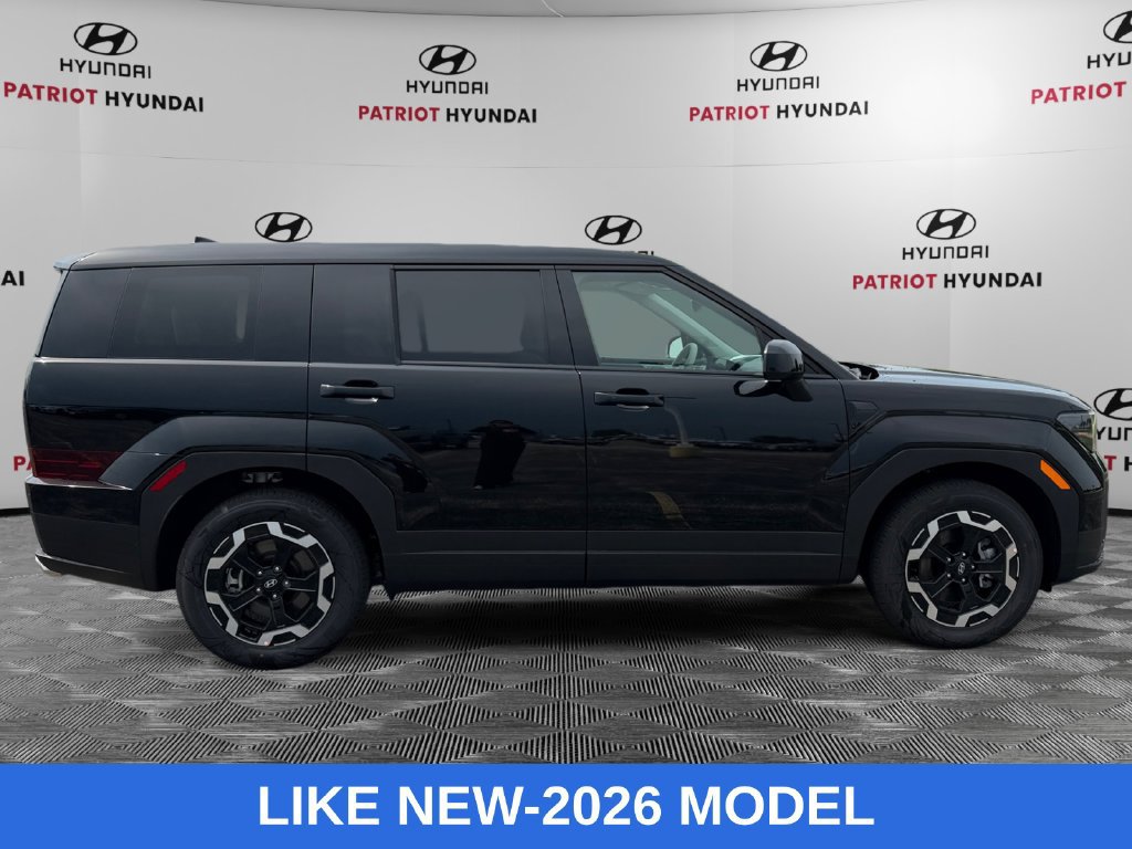 Used 2026 Hyundai Santa Fe SE FWD image 2