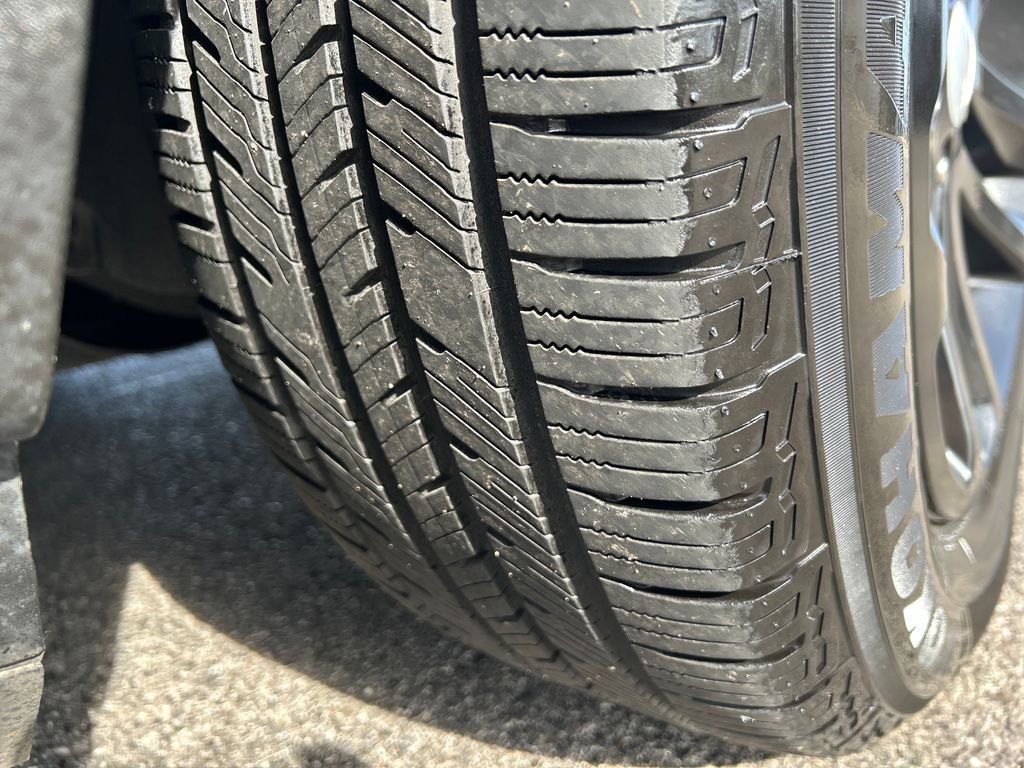 Used 2017 Ford Explorer XLT w/ Equipment Group 202A image 44