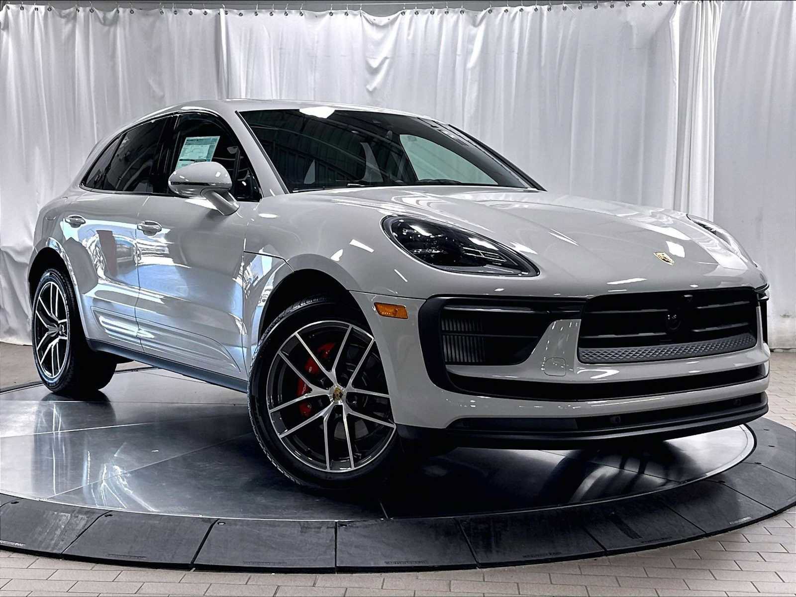 New 2026 Porsche Macan S AWD/4WD image 9