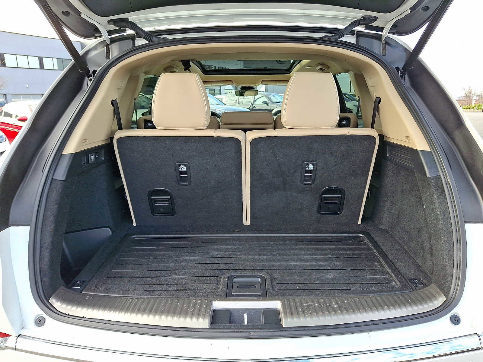 Used 2023 Acura MDX SH-AWD w/ Advance Package image 29