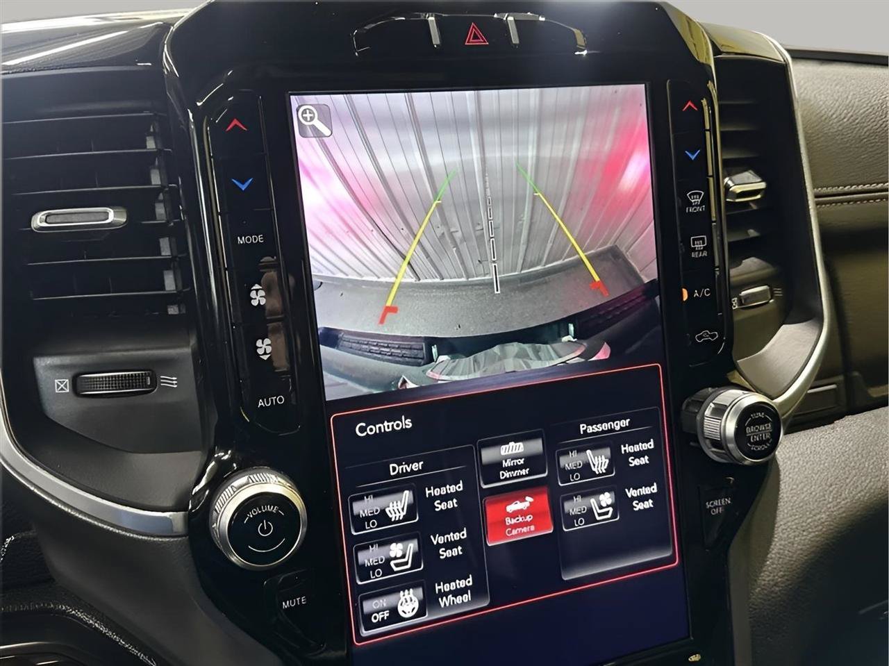 Used 2020 RAM 1500 Laramie w/ Sport Appearance Package AWD/4WD image 17