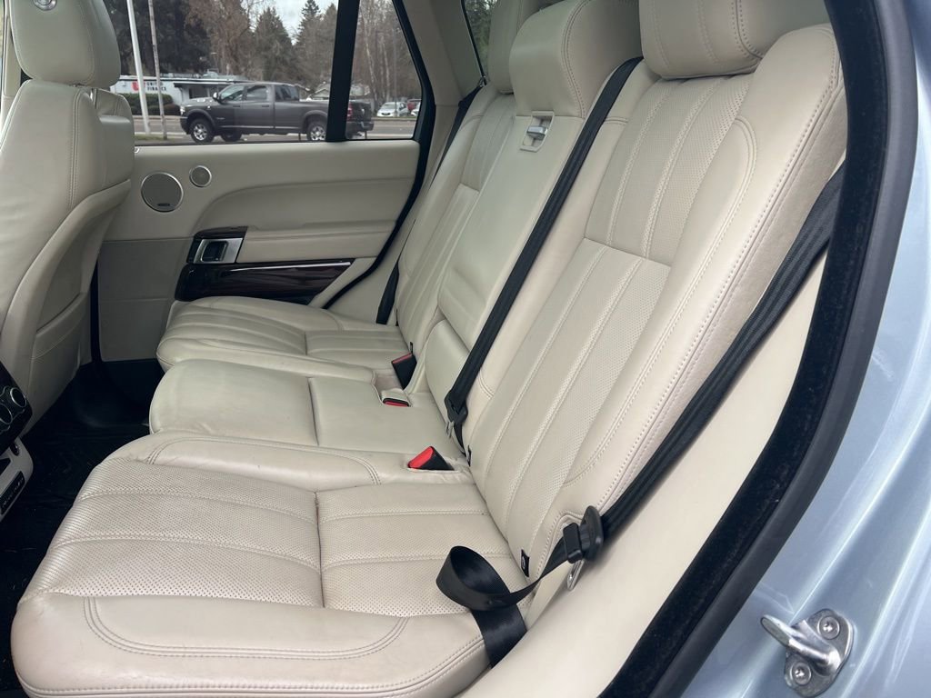 Used 2014 Land Rover Range Rover HSE image 9