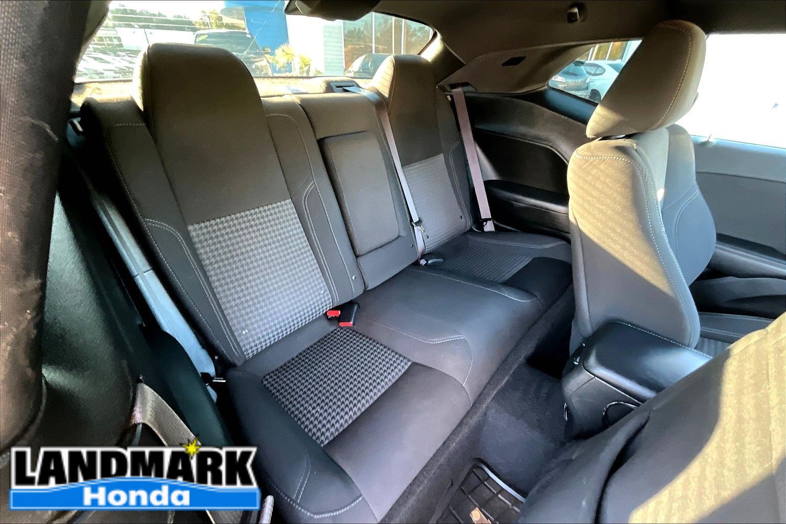 Used 2023 Dodge Challenger SXT RWD image 28