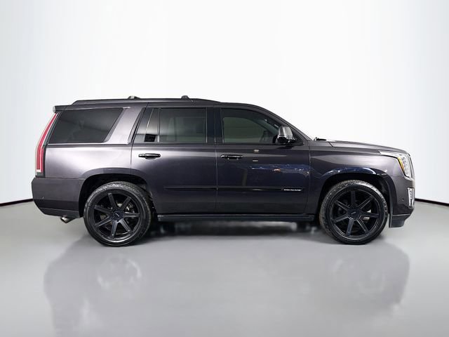 Used 2017 Cadillac Escalade Premium Luxury image 8