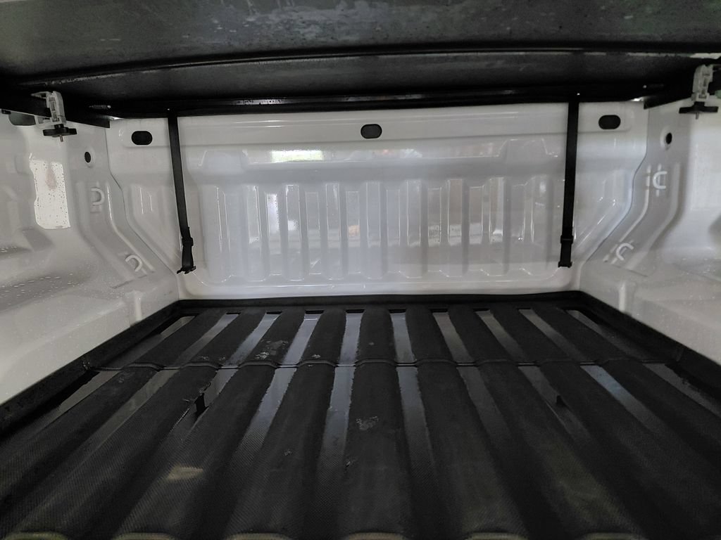 Used 2024 GMC Canyon Elevation w/ Elevation Premium Package AWD/4WD image 9