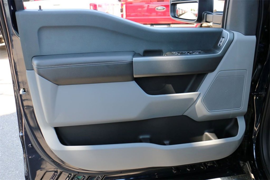 New 2025 Ford F250 XLT w/ 360-Degree Camera Package image 15