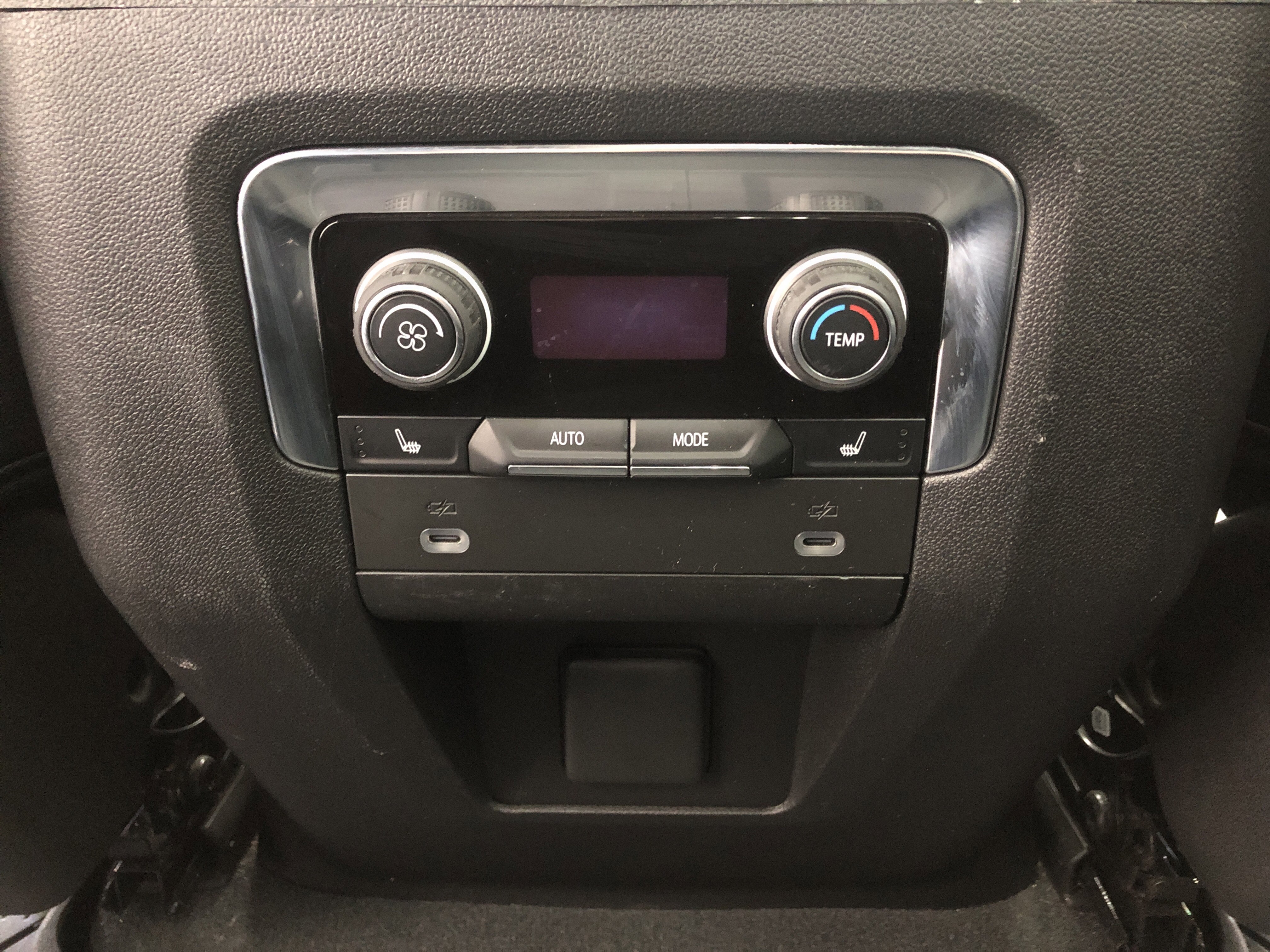 Used 2022 Chevrolet Tahoe RST w/ Sport Performance Package image 15