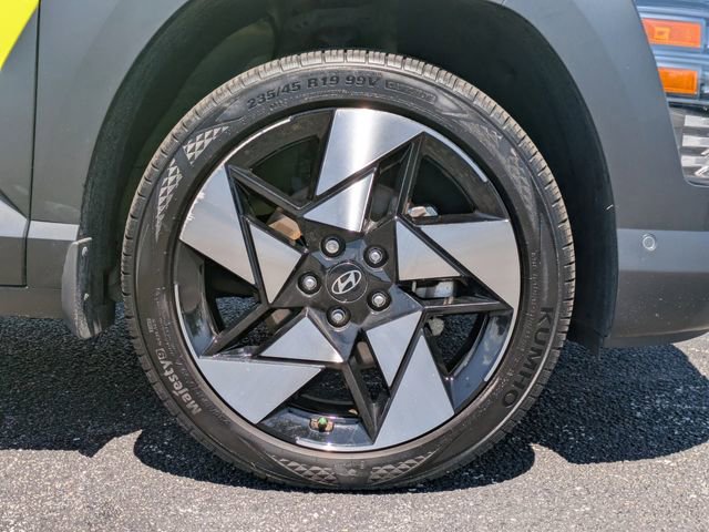 Used 2025 Hyundai Kona Limited image 11