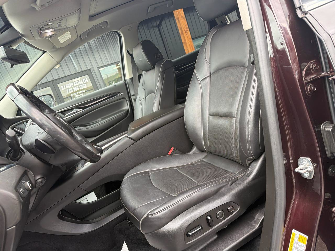 Used 2020 Buick Enclave Avenir w/ Avenir Technology Package AWD/4WD image 9