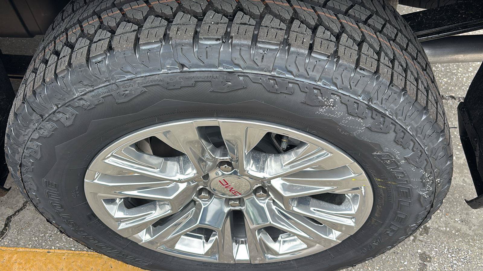 New 2026 GMC Sierra 1500 Denali AWD/4WD image 13