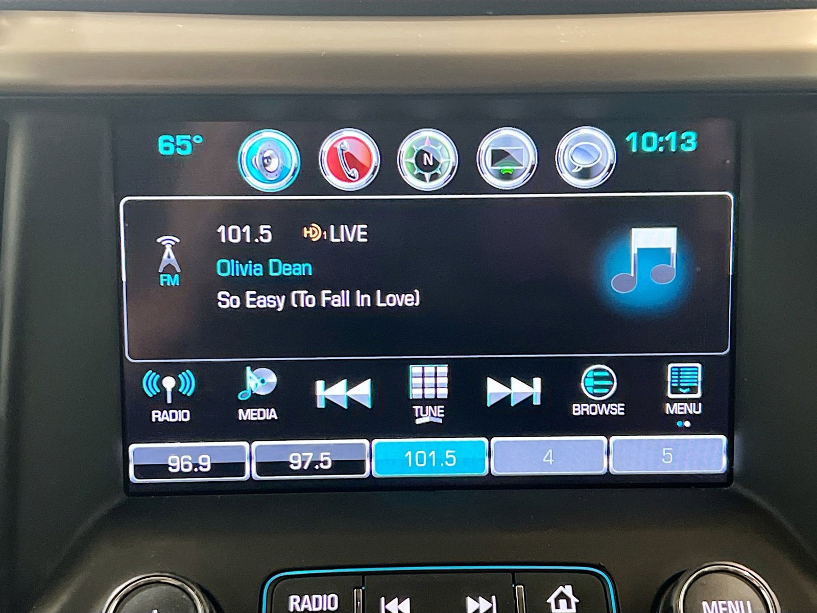 Used 2017 GMC Acadia Denali w/ Technology Package image 10