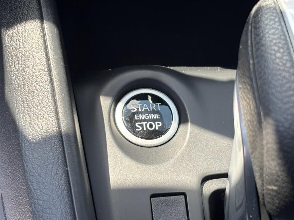 Used 2025 Nissan Kicks Play S FWD image 17