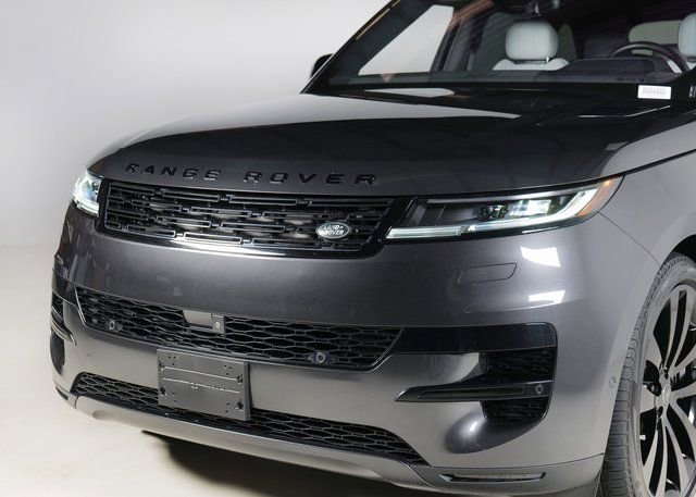 Used 2023 Land Rover Range Rover Sport SE AWD/4WD image 7