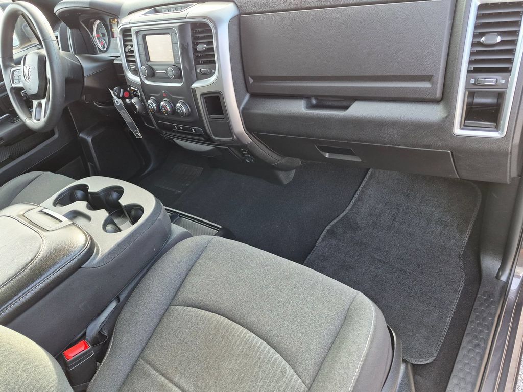 Used 2024 RAM 1500 Warlock RWD image 20