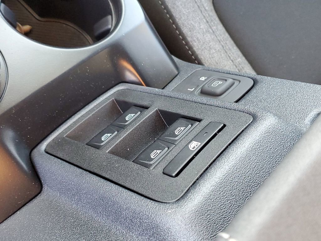 New 2025 Ford Bronco 4-Door AWD/4WD image 18