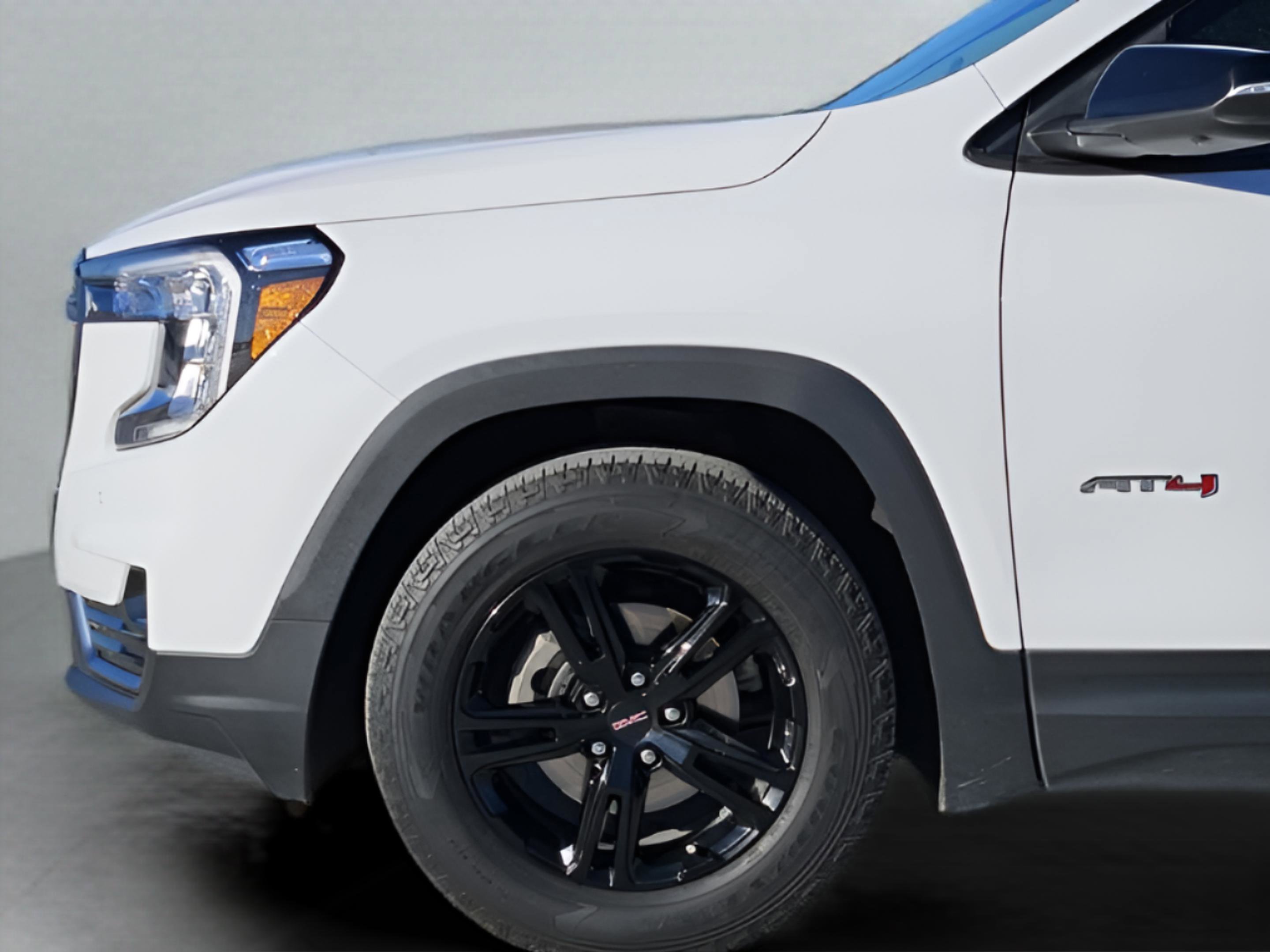 Used 2022 GMC Terrain AT4 w/ Infotainment Package II image 31