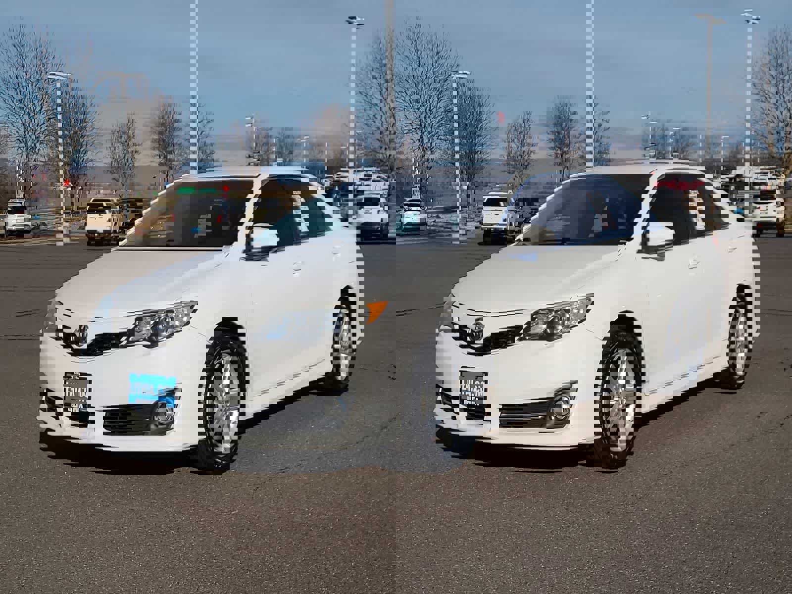 Used 2014 Toyota Camry SE image 1