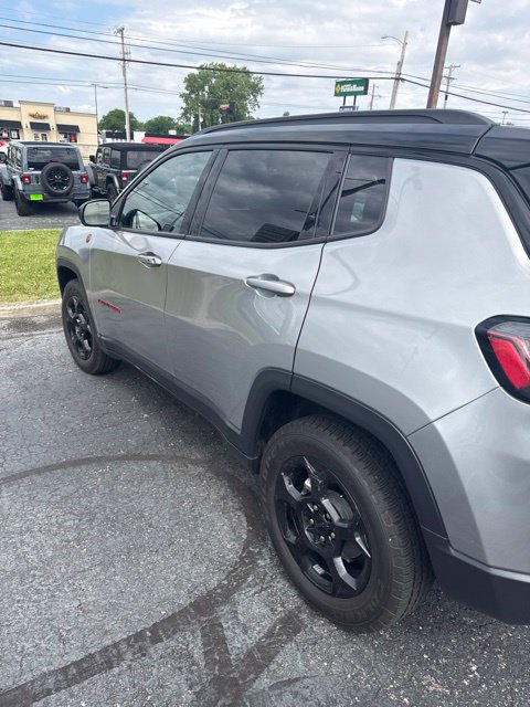Used 2023 Jeep Compass Trailhawk w/ Trailhawk Elite Group AWD/4WD image 4