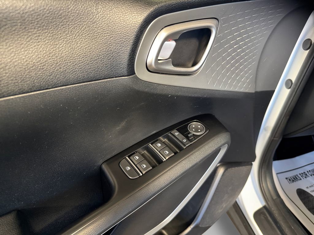 Certified 2021 Kia Soul LX FWD image 14